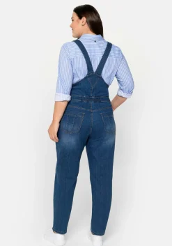 Jeans-Latzhose mit Brusttasche und seitlichem Einsatz<sheego Online