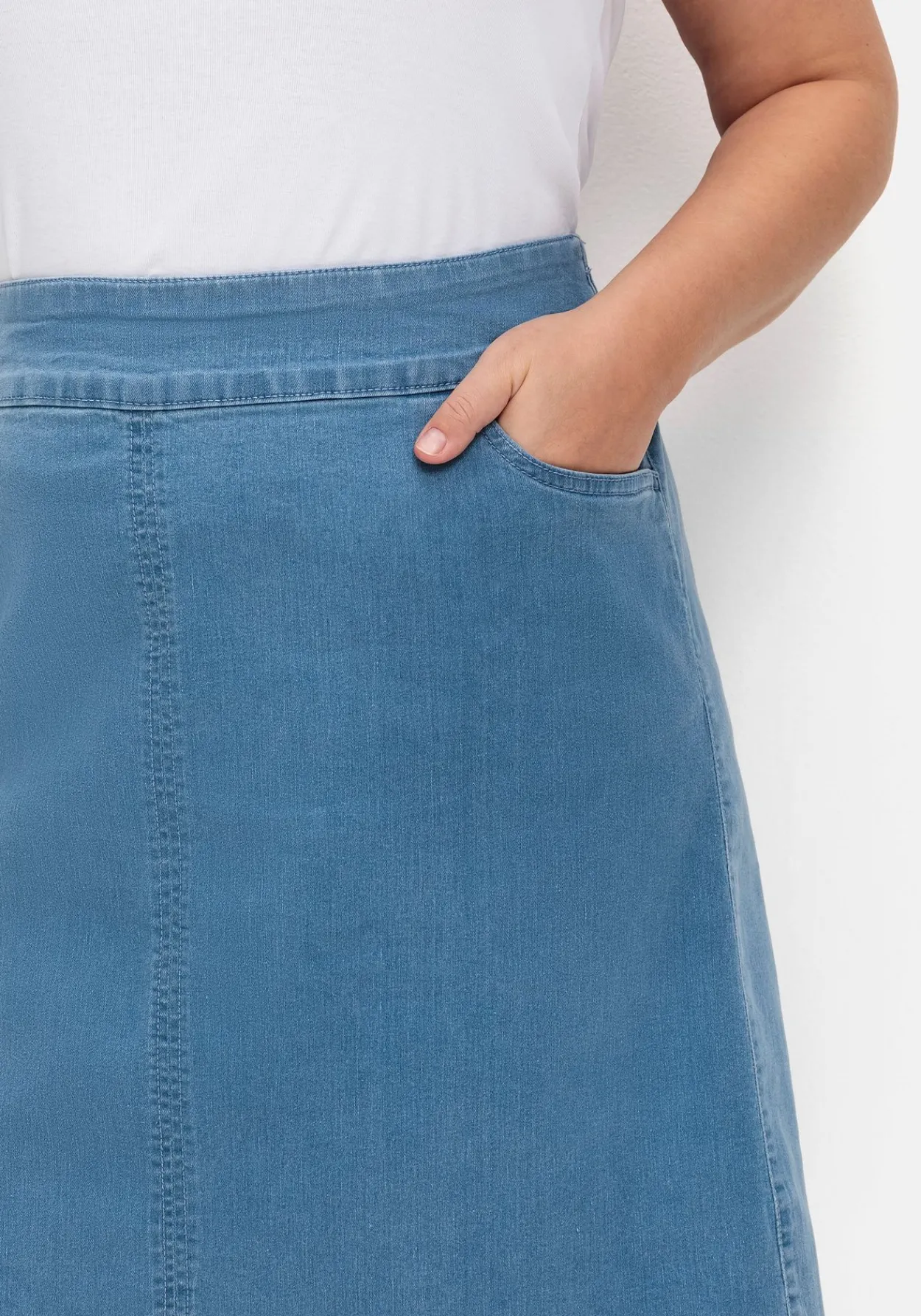 Jeansrock mit Taschen, in A-Linie<sheego Fashion