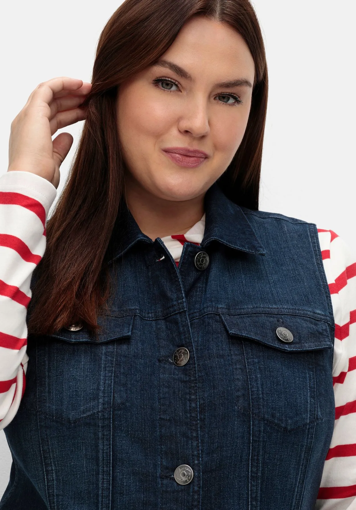 Jeansweste in längerer, taillierter Form<sheego Best