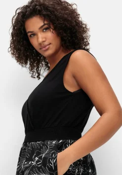 Jerseykleid in Wickeloptik, mit V-Cut hinten<sheego Hot