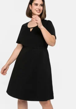 Jerseykleid mit Cut-out am Ausschnitt<sheego Best
