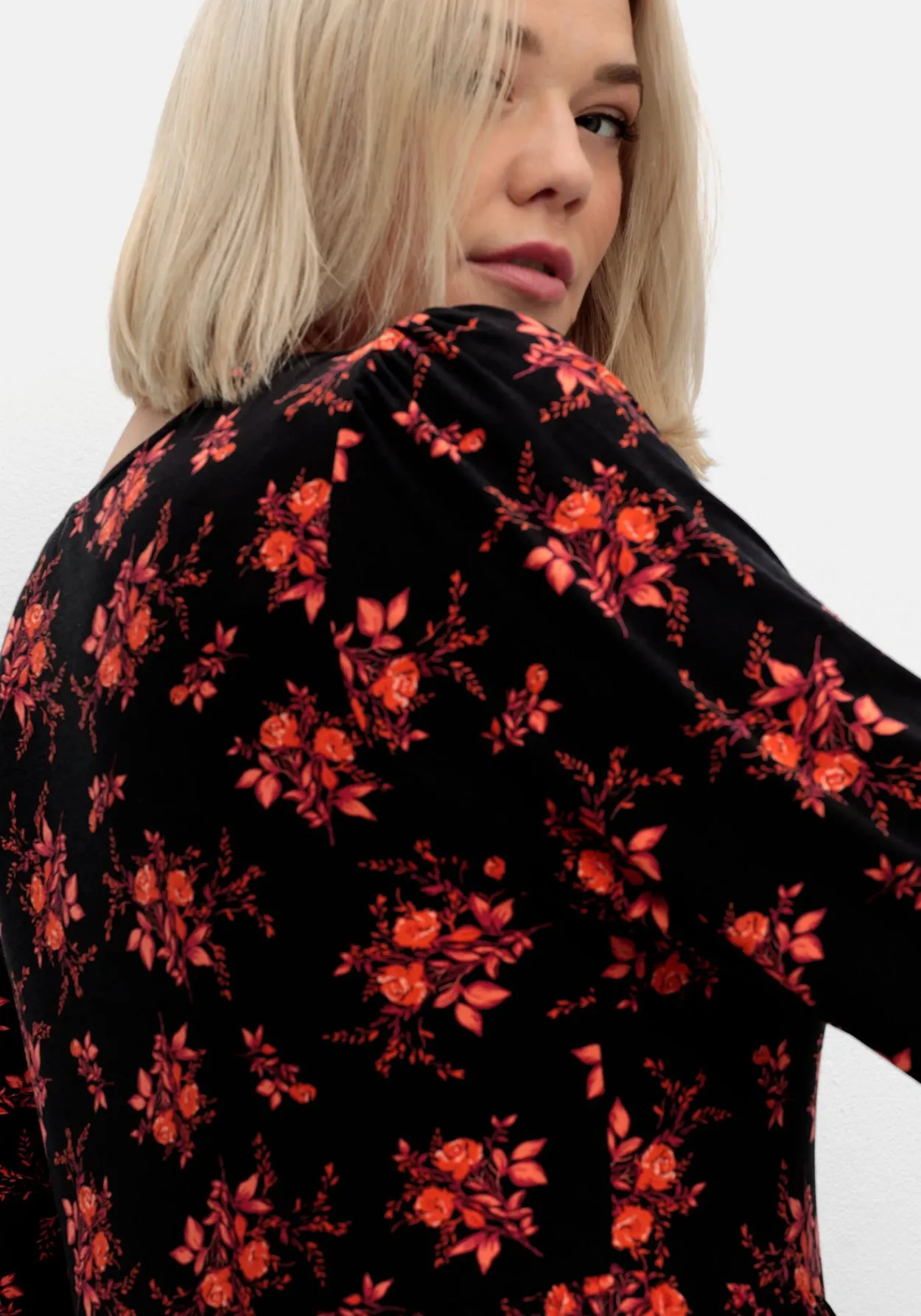 Jerseykleid mit floralem Alloverdruck<sheego by Joe Browns Sale