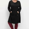Jerseykleid mit Kängurutasche, in leichter A-Linie<sheego Discount
