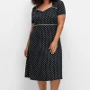 Jerseykleid mit Punktedruck und Paspelierung<sheego by Joe Browns Online