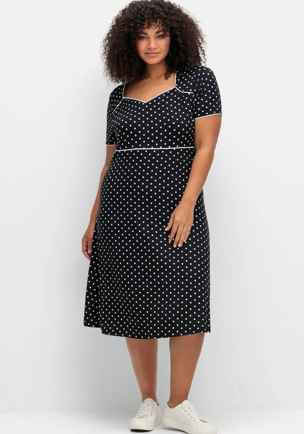 Jerseykleid mit Punktedruck und Paspelierung<sheego by Joe Browns Online