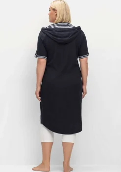 Kapuzenkleid mit Kontrastdetails und längerem Rücken<sheego Hot