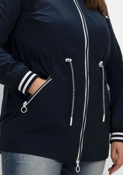 Kapuzenparka mit Kontrastdetails und Taillen-Tunnelzug<sheego Hot
