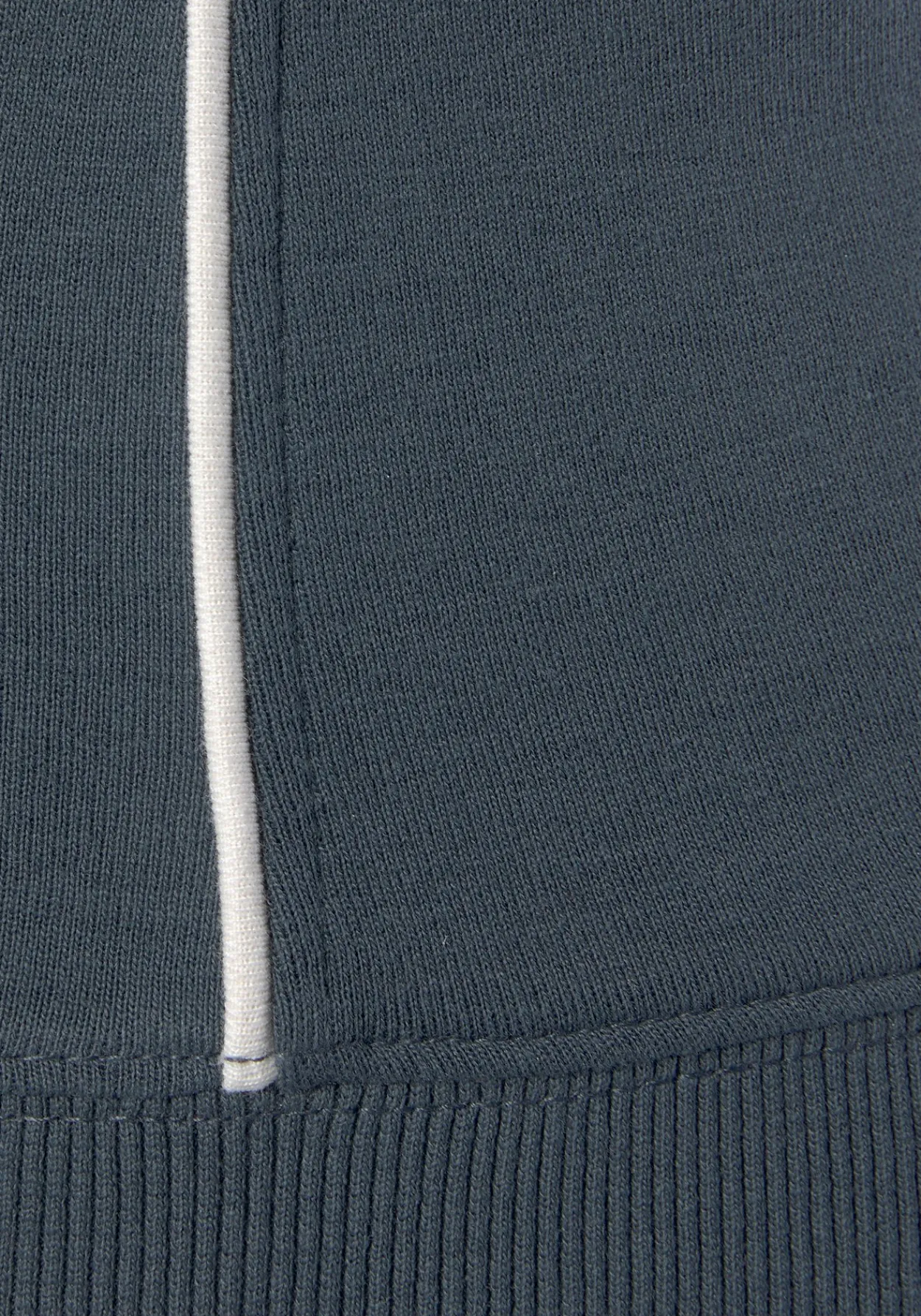 Kapuzensweatjacke<H.I.S EM LBG Fashion