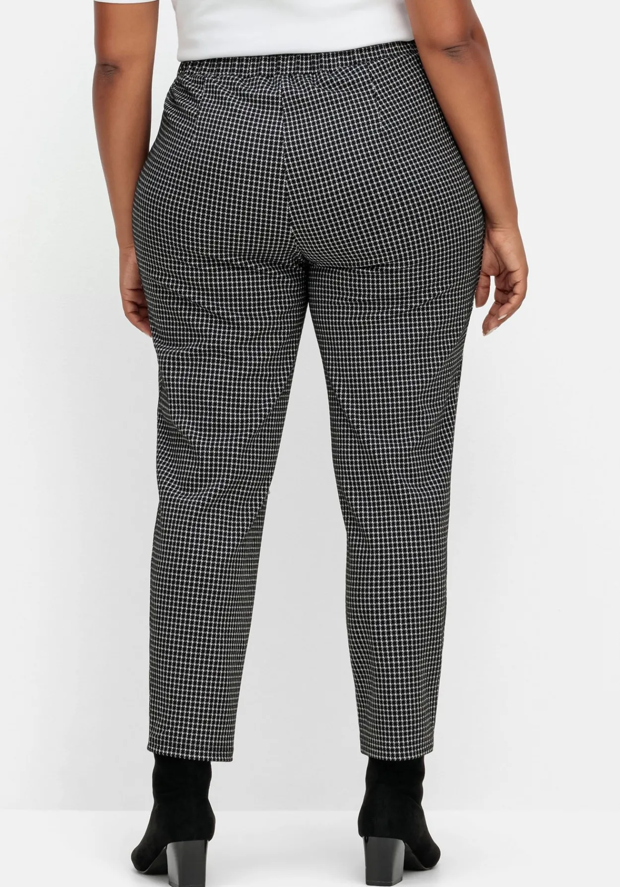 Karierte Joggpants mit Zippertaschen<sheego New