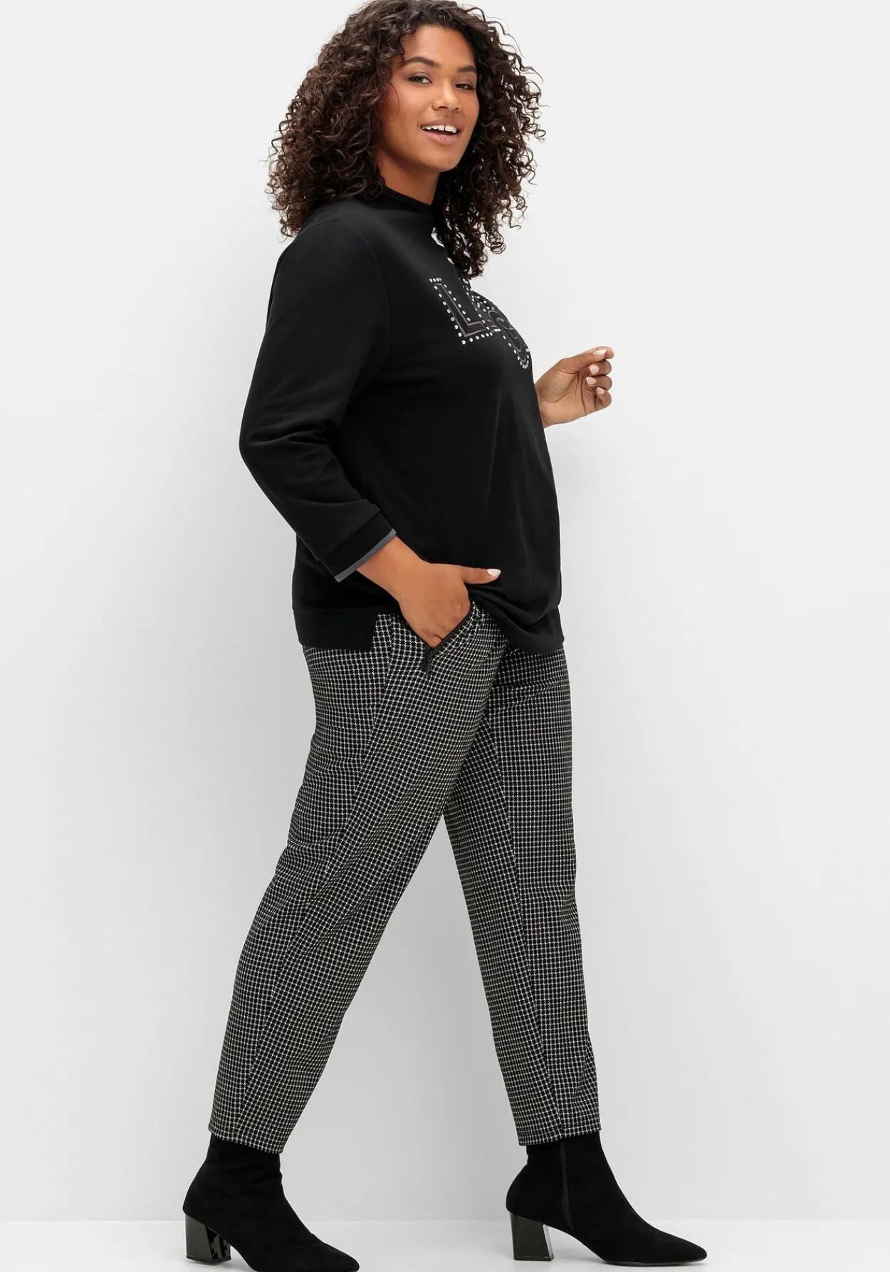 Karierte Joggpants mit Zippertaschen<sheego New
