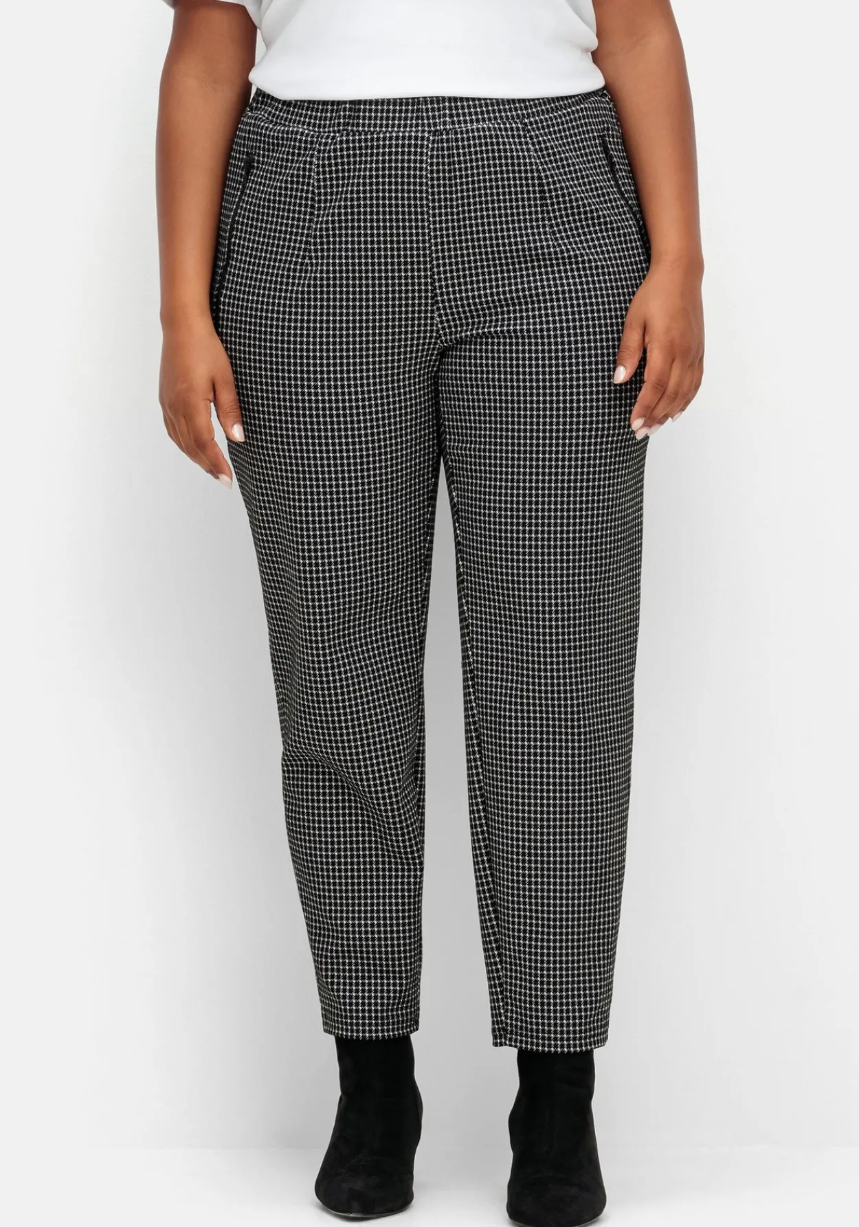 Karierte Joggpants mit Zippertaschen<sheego New