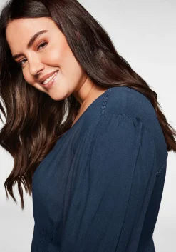 Kleid in Crêpe-Qualität, mit Smok-Einsätzen<sheego New