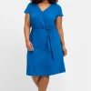 Kleid in Wickeloptik mit raffiniertem Rückenausschnitt<sheego Outlet