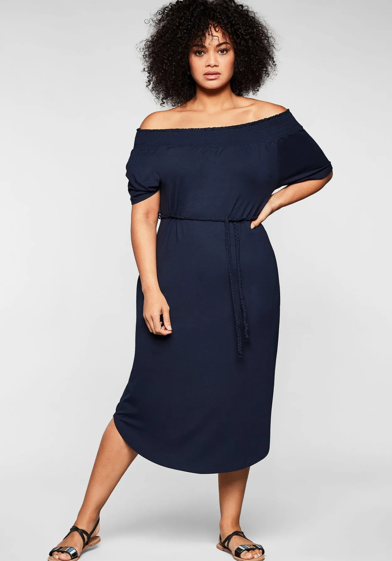 Kleid mit Bindeband und Carmenausschnitt<sheego Online