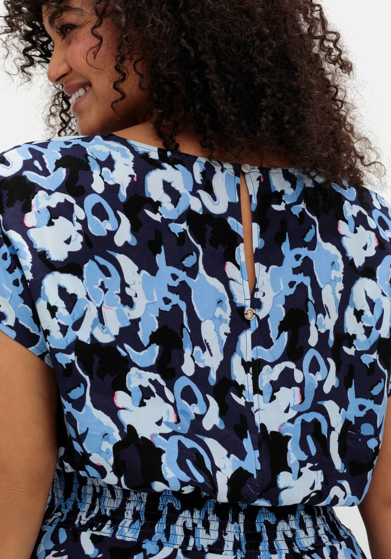 Kleid mit Blumenprint und Smokbund<sheego Fashion