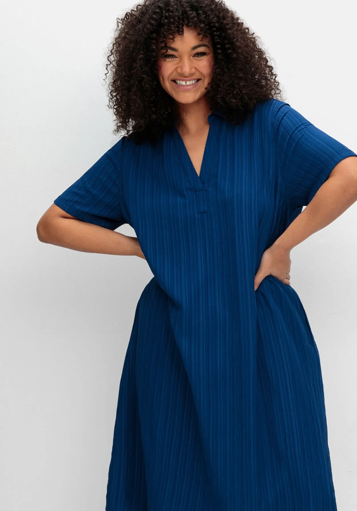 Kleid mit Polokragen, in Längsstruktur<sheego Best