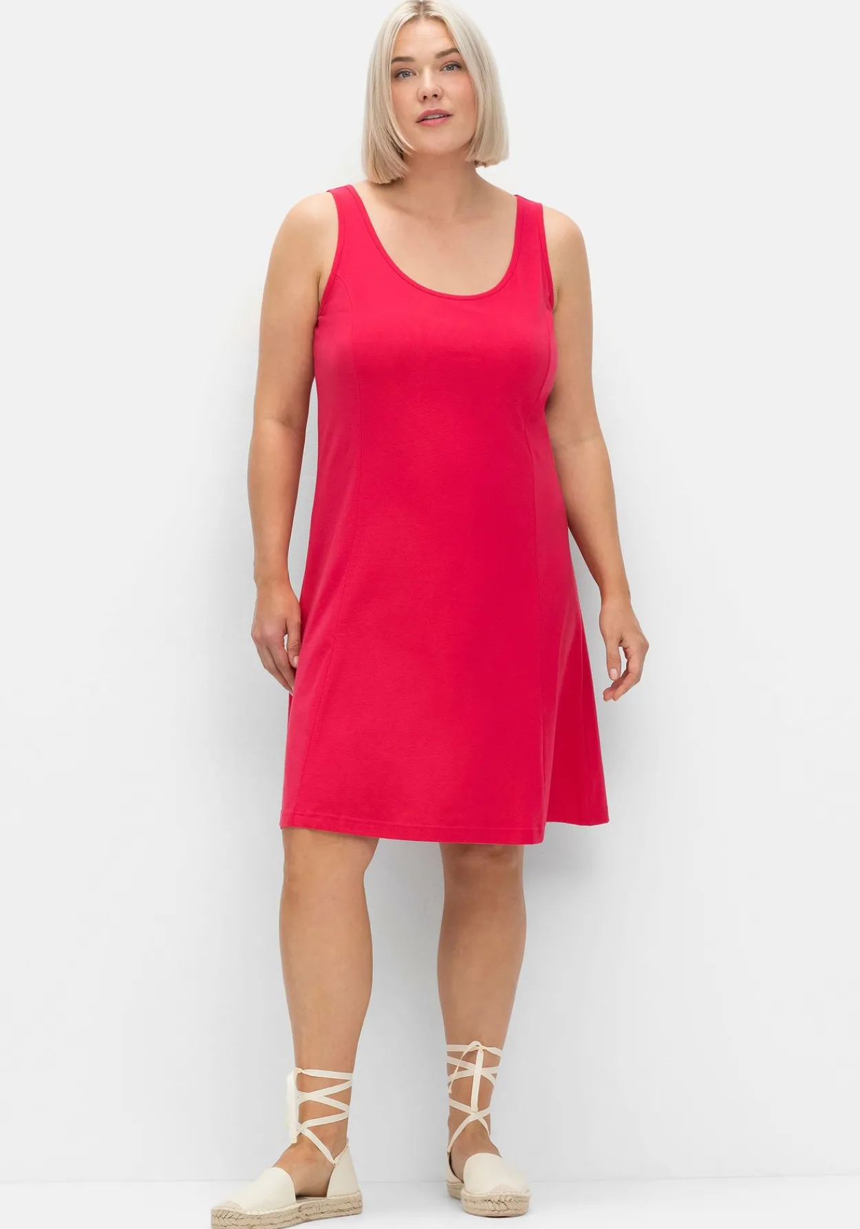 Knielanges, ärmelloses Kleid in A-Linie<sheego Fashion