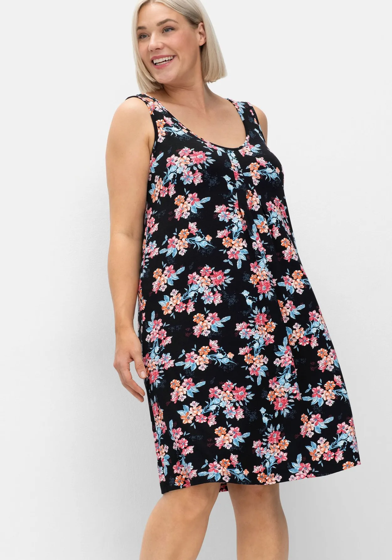 Knielanges Strandkleid mit Kellerfalte vorn<sheego Hot