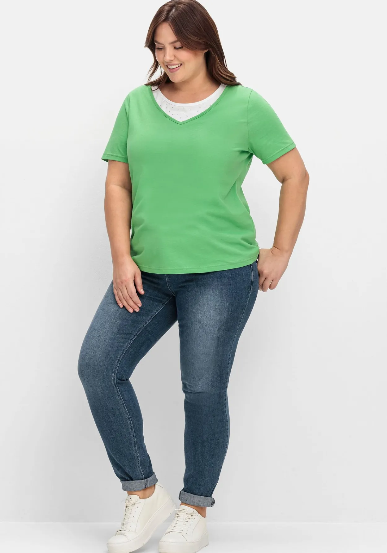 Kurzarmshirt in Layeroptik mit Ziernieten<sheego Clearance