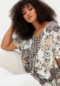 Kurzarmshirt mit Allover- und Bordürenprint<sheego Outlet