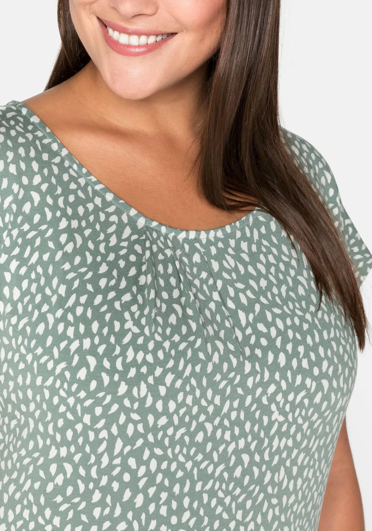 Kurzarmshirt mit Alloverdruck und seitlichen Falten<sheego Hot