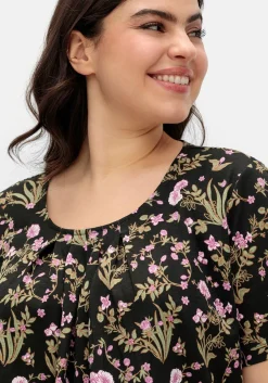 Kurzarmshirt mit Blumenprint und Faltendetails<sheego Best