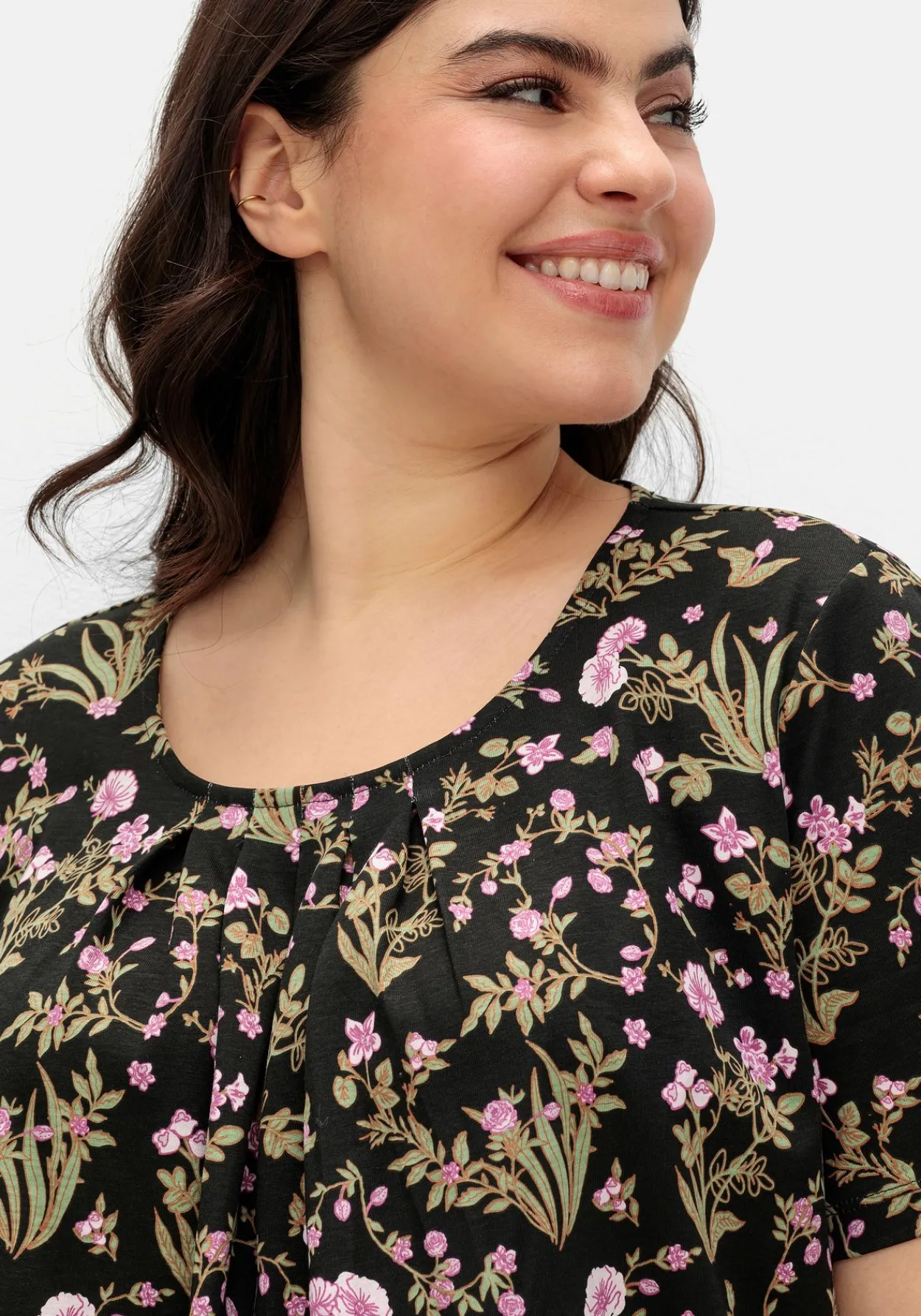 Kurzarmshirt mit Blumenprint und Faltendetails<sheego Best