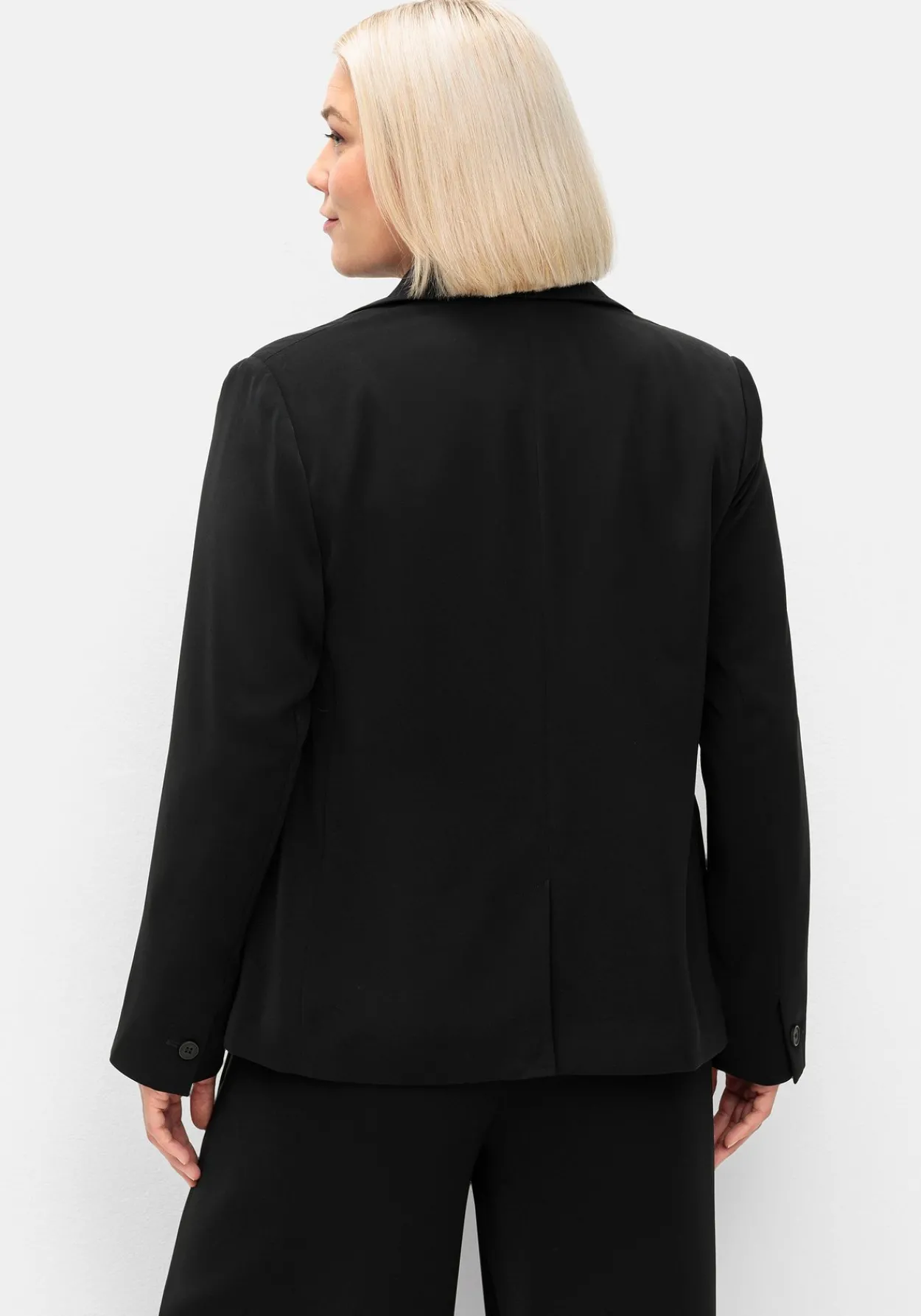 Kurzer, taillierter Blazer mit 1-Knopf-Verschluss<sheego Outlet