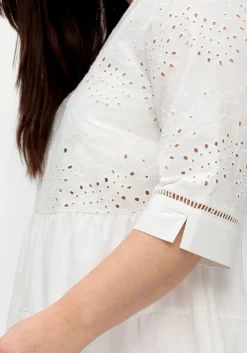 Kurzes Kleid mit Lochstickerei und Ajourmuster<sheego Outlet