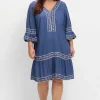 Kurzes Tunikakleid mit Zierband-Details<sheego Hot
