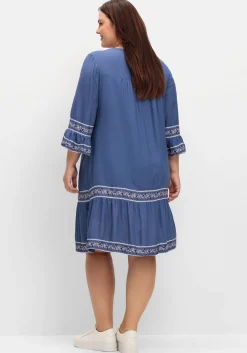 Kurzes Tunikakleid mit Zierband-Details<sheego Hot