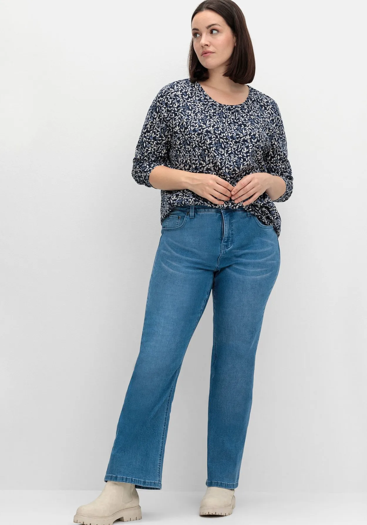 Langarmshirt aus Jersey mit Minimalprint<sheego Outlet