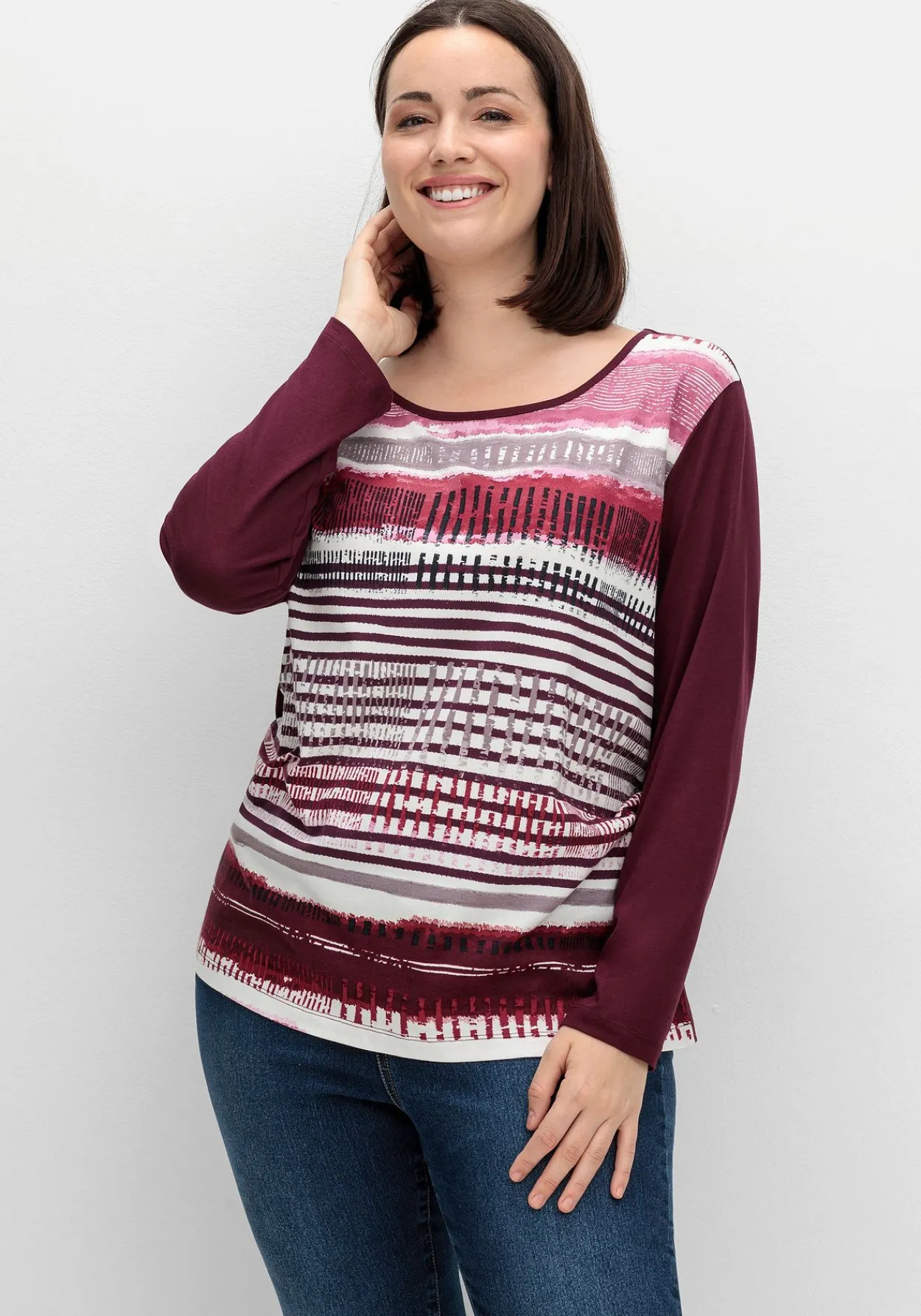 Langarmshirt mit bedrucktem Vorderteil<sheego Online