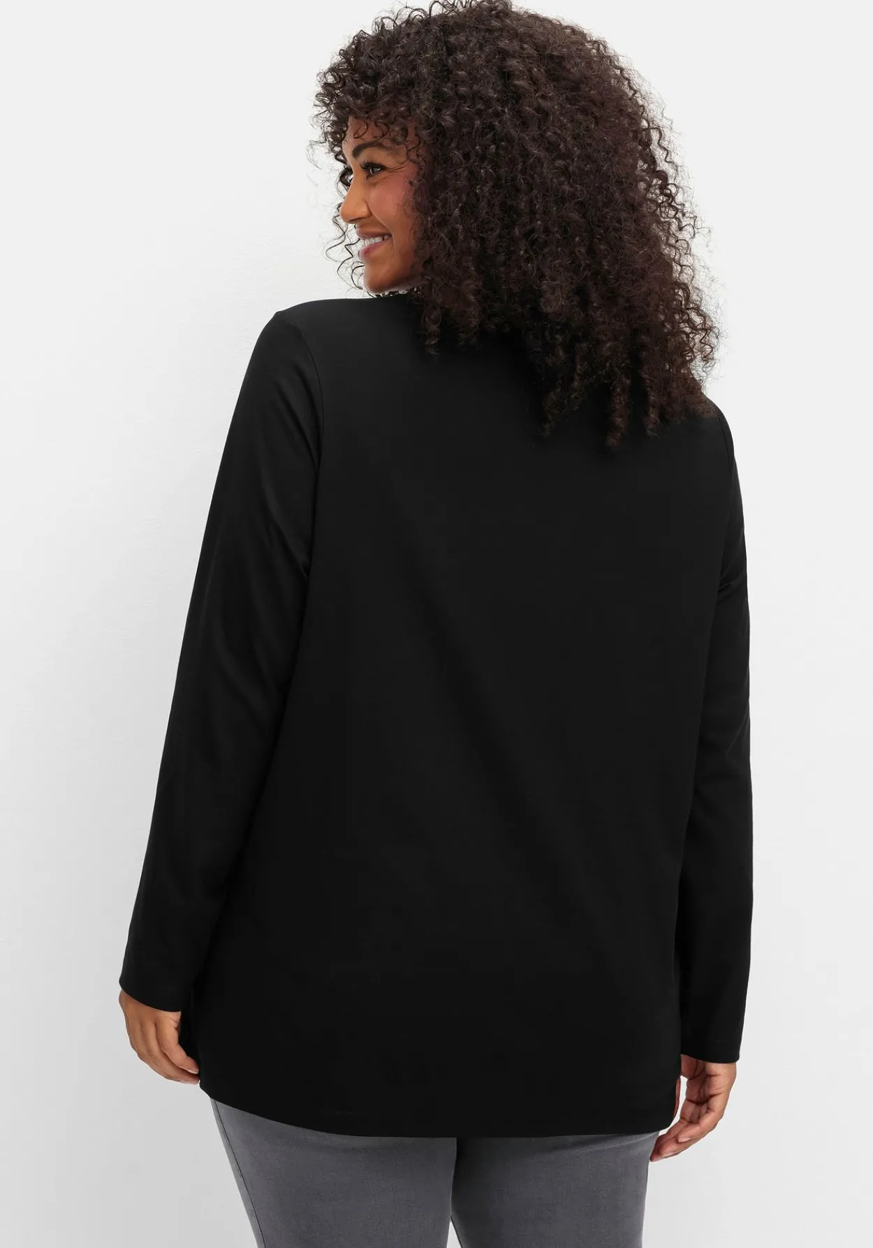 Langarmshirt mit V-Ausschnitt, in leichter A-Linie<sheego New