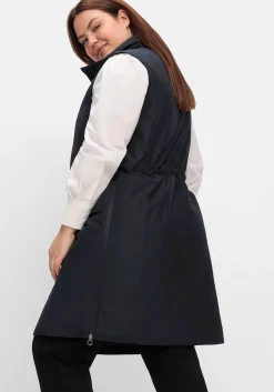 Lange Weste mit Tunnelzug hinten und Seitenzippern<sheego Fashion