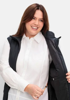 Lange Weste mit Tunnelzug hinten und Seitenzippern<sheego Fashion