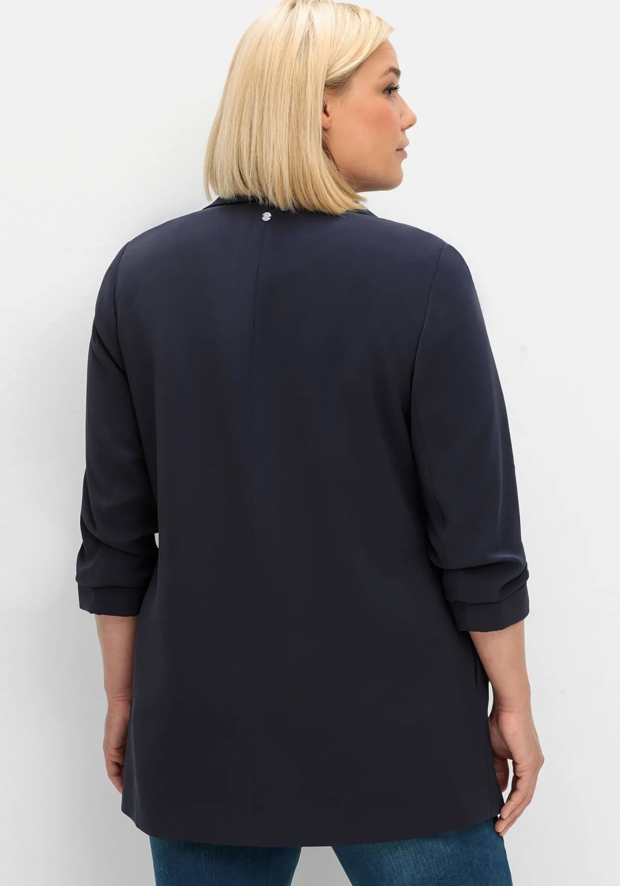 Langer Blazer mit Schalkragen und gerafftem 3/4-Arm<sheego Discount