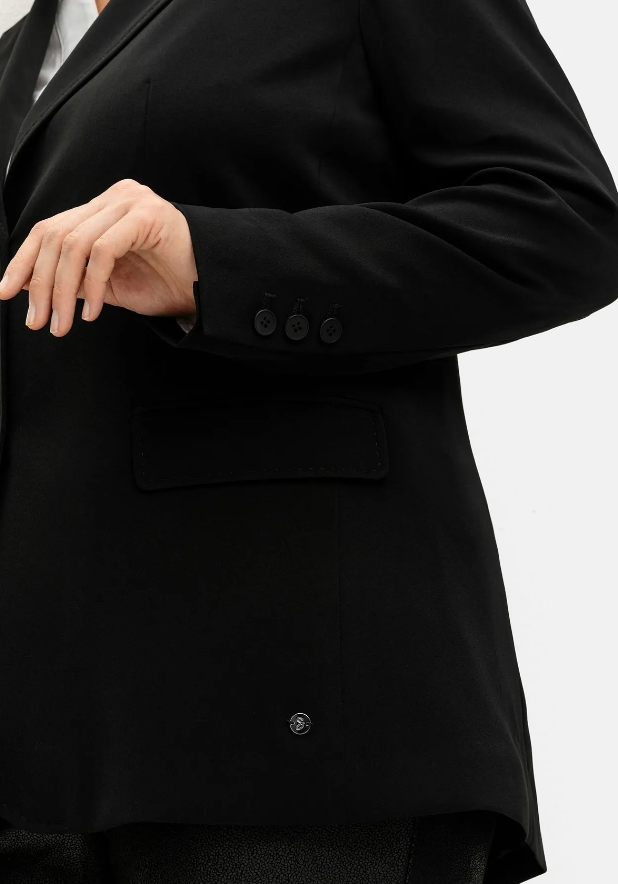 Langer, taillierter Blazer mit Reverskragen<sheego Clearance