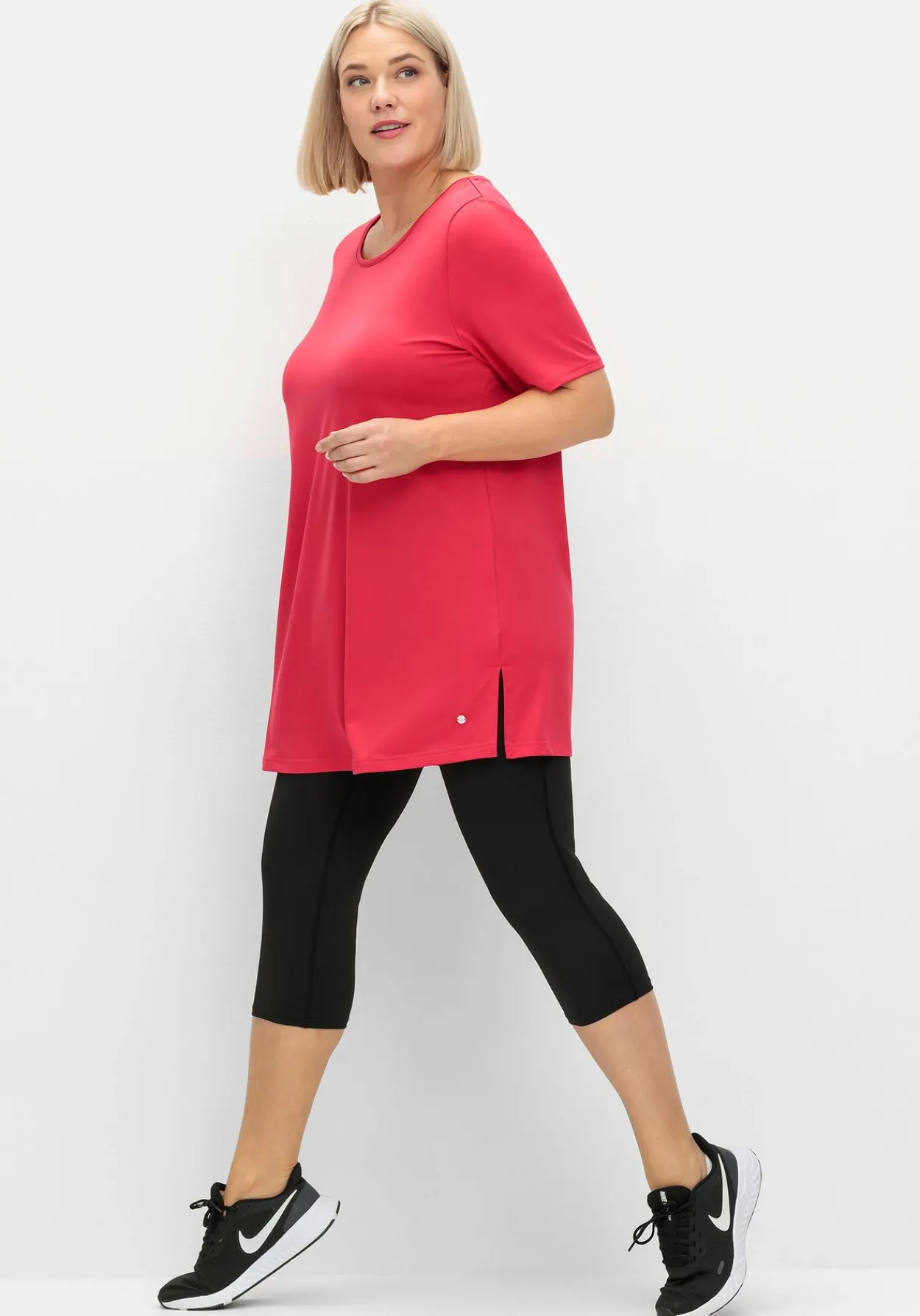 Langes Funktionsshirt mit seitlichen Schlitzen<sheego New