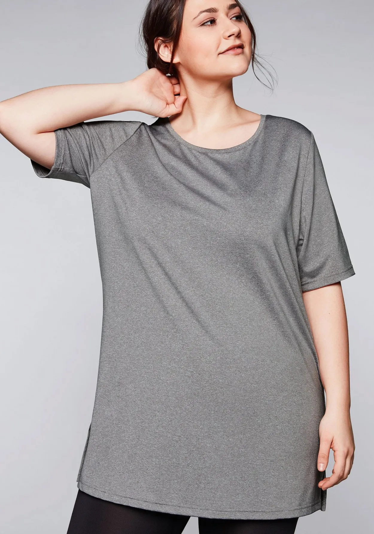 Langes Funktionsshirt mit seitlichen Schlitzen<sheego Best
