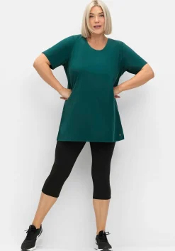 Langes Sportshirt in leicht taillierter Form<sheego Hot