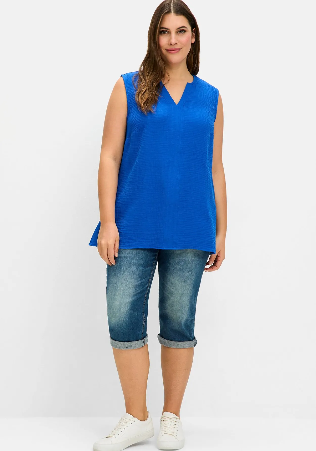 Langes Webtop aus Musselin, mit V-Schlitz<sheego Fashion