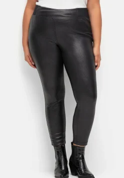 Leggings in glänzender Lederoptik<sheego Hot
