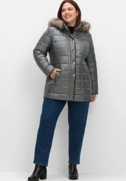 Leicht glänzende Steppjacke mit Kunstfell-Kapuze<sheego New