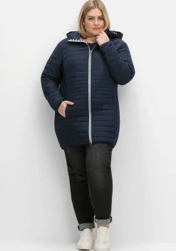 Leicht wattierte Longsteppjacke mit Kapuze<sheego Outlet