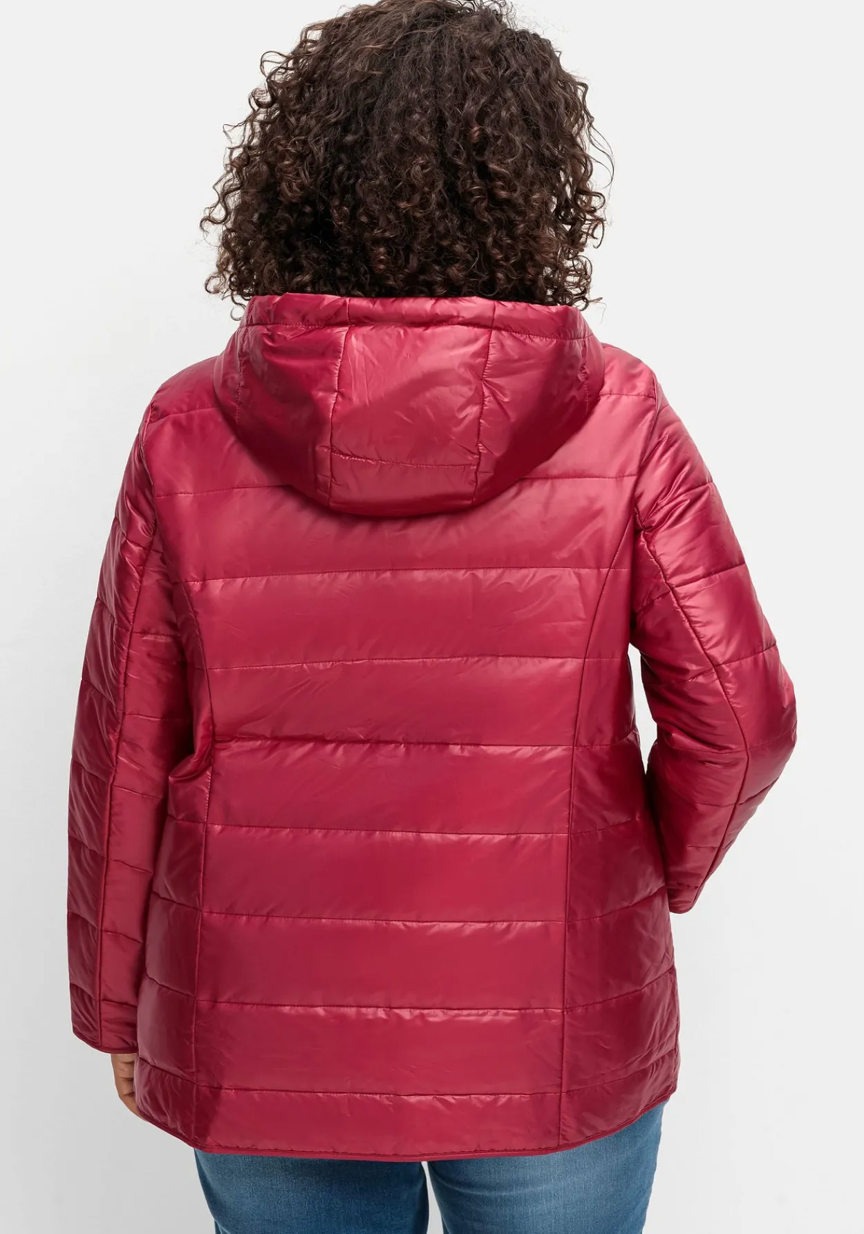 Leicht wattierte Steppjacke mit Kapuze<sheego Clearance