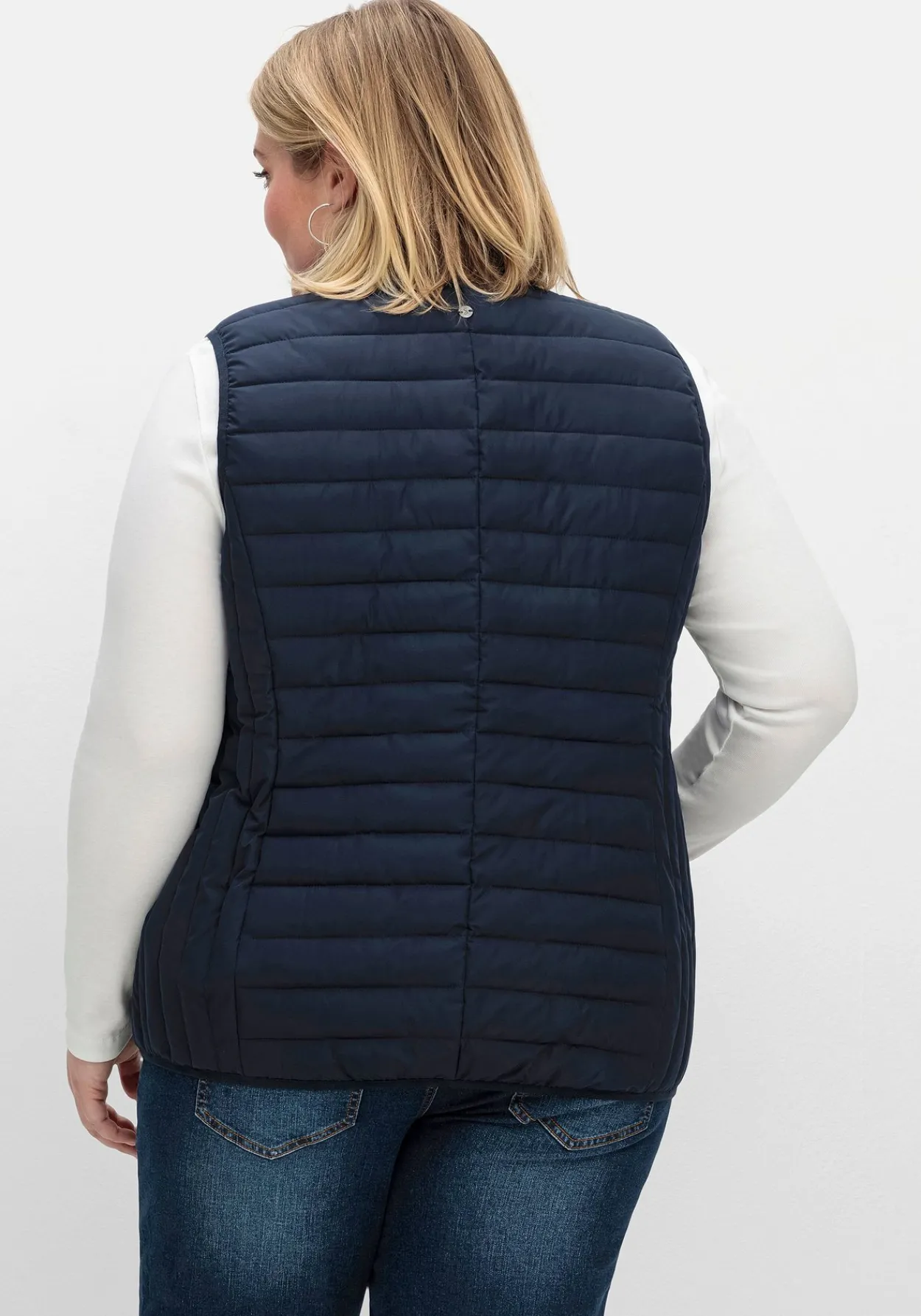Leicht wattierte Steppweste mit 2-Wege-Zipper<sheego Fashion