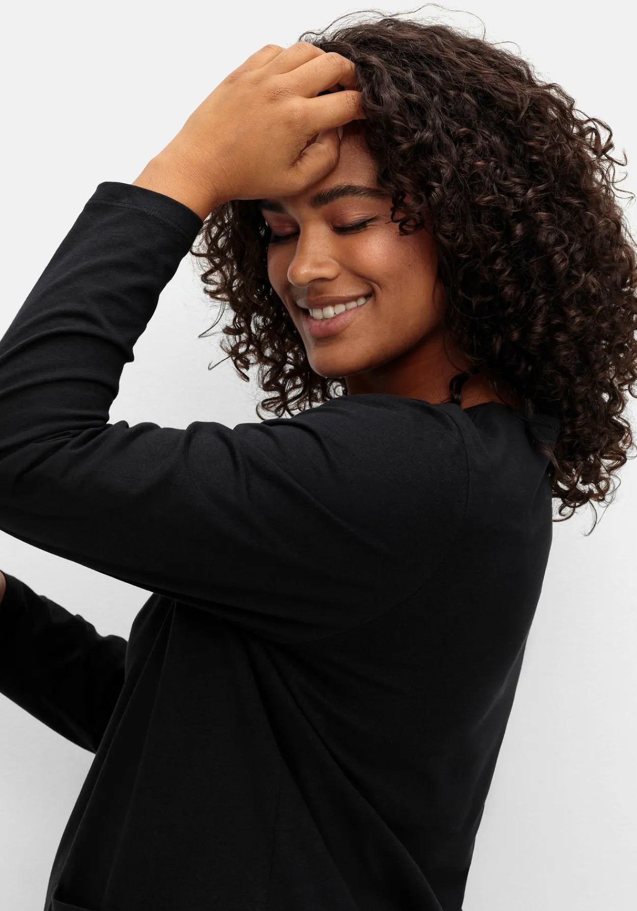 Longshirt mit aufgesetzten Taschen<sheego Online
