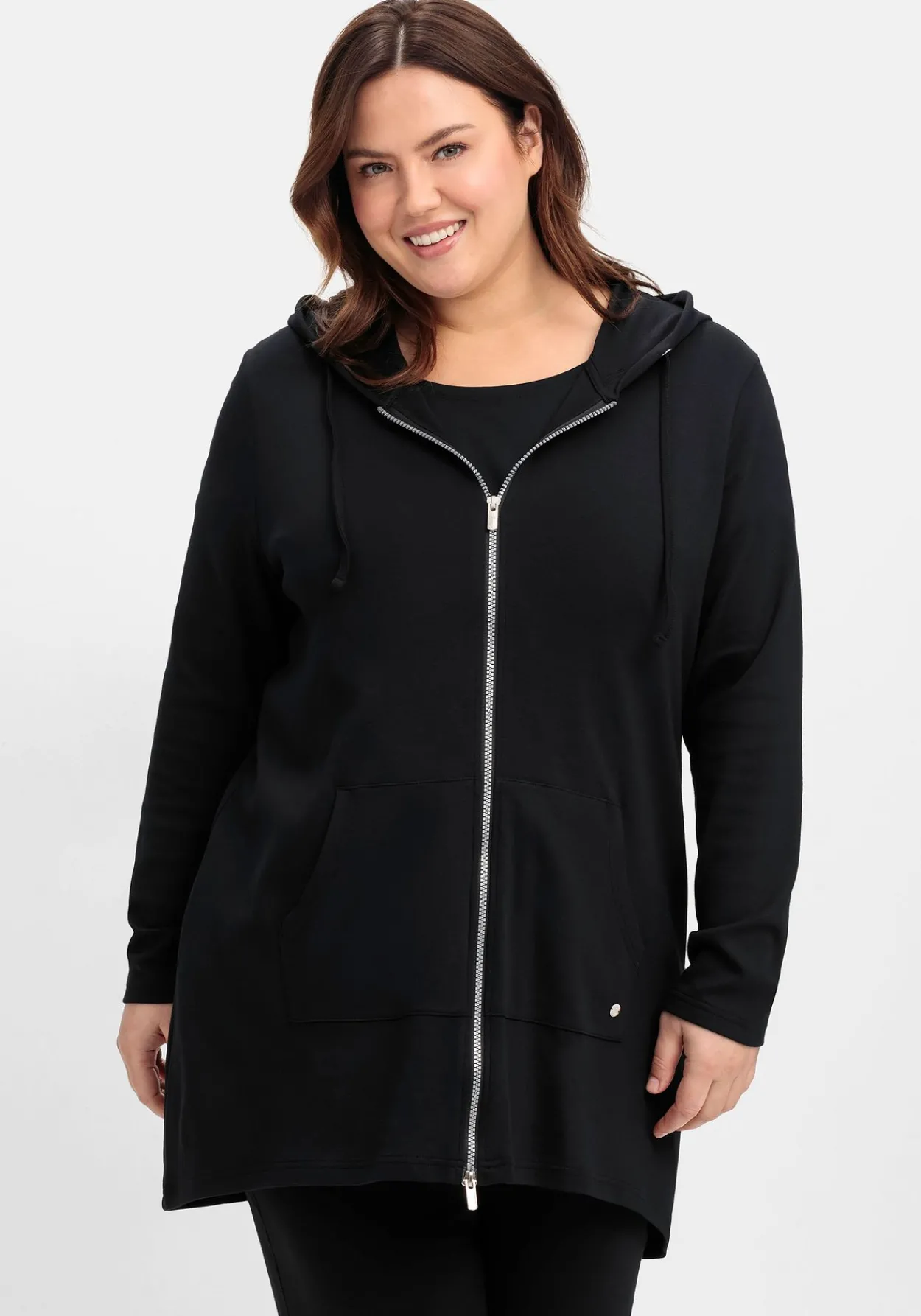 Longshirtjacke mit Kapuze und Kängurutasche<sheego Sale