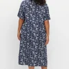 Midikleid aus Viskose, mit Blümchenprint<sheego Fashion